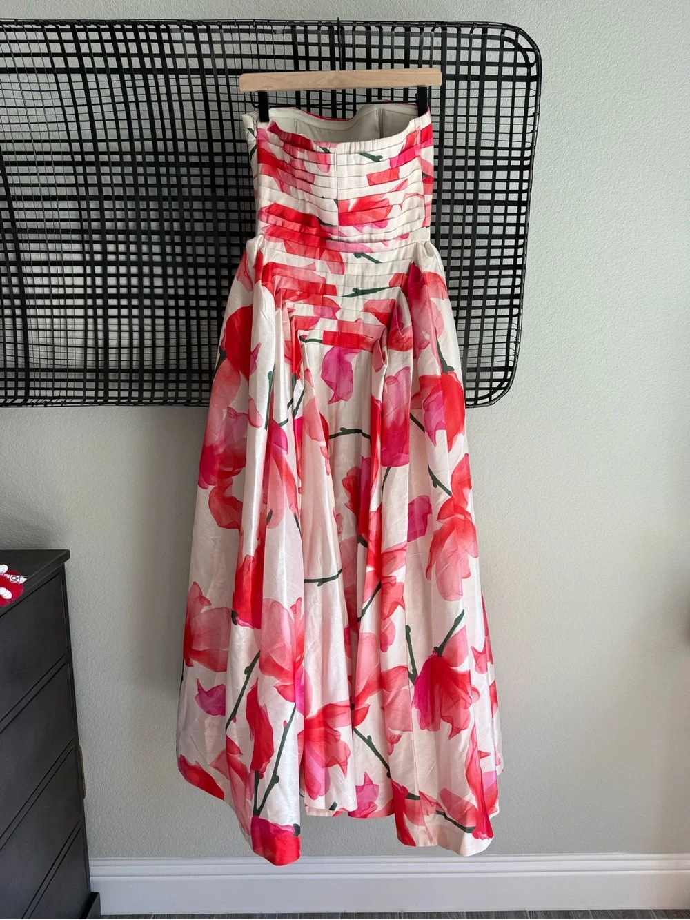 Hutch Sianna Gown red floral - Picture 3 of 9